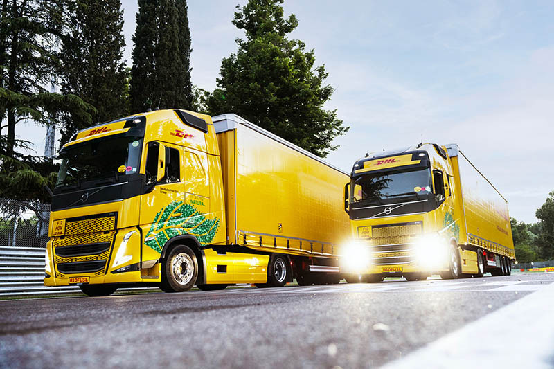 árabe interior simpático DHL incorpora18 camiones de biocombustible para la logística de la F1