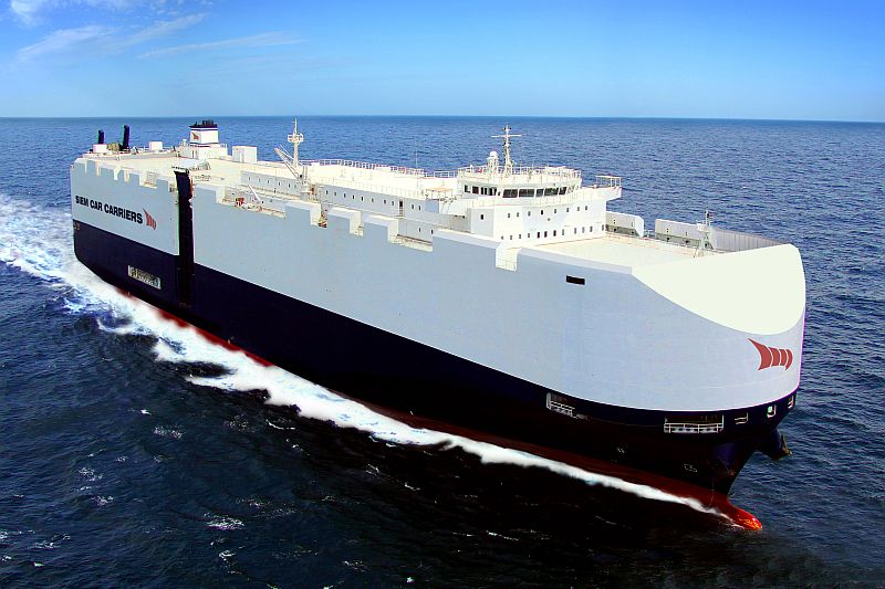 Cada uno de los buques tiene capacidad para transportar 4.500 vehículos.
