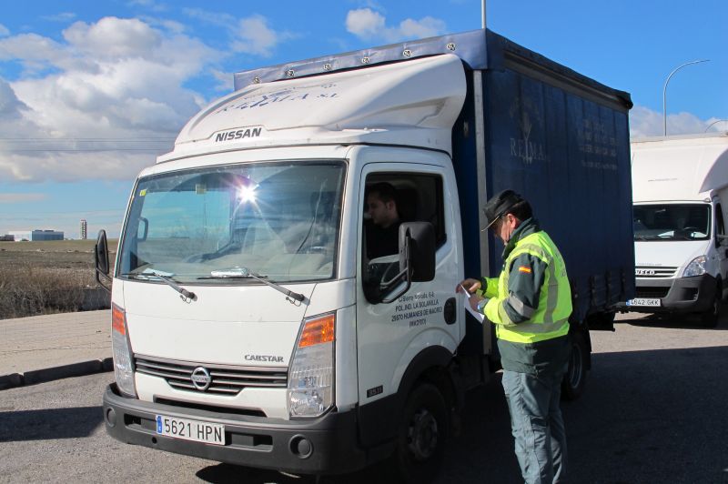 campaña vigilancia DGT camiones y furgonetas