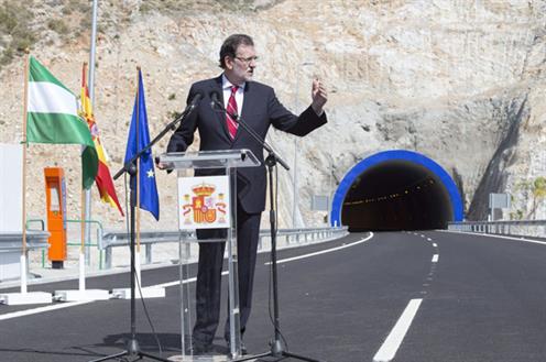 Durante la inauguración del tramo, Rajoy ha calificado de "extraordinaria" la importancia de la obra.