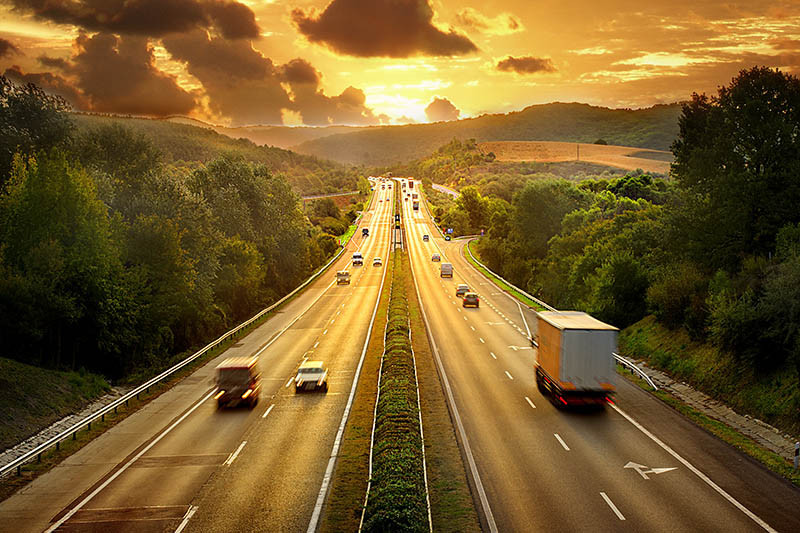 Autopista_Anochecer