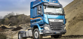 DAF_CF_and_XF_available_with_switchable_front_wheel_drive