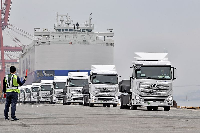 20200706_XCIENT_Fuel_Cell_shipping (7)