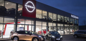 Nissan despliega un nuevo logotipo en toda su red de concesionar