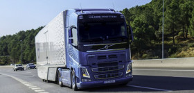 MADRID.  1-X-19. CAMION VOLVO FH I-SAVE 460.  FOTO: JOSE RAMON LADRA.