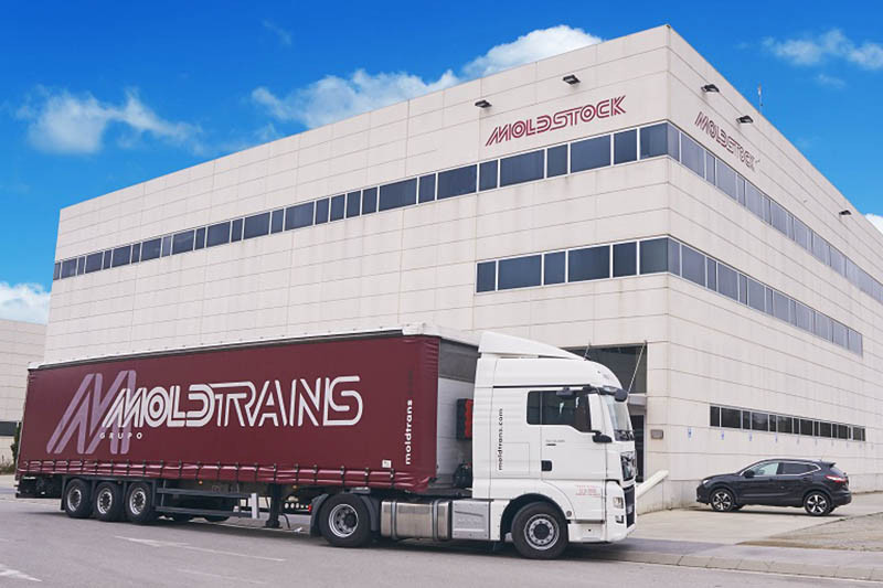 VEHICULO GRUPO MOLDTRANS 1