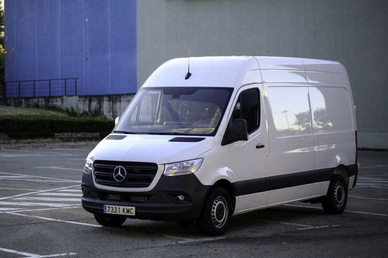 MADRID.17-10-18. MERCEDES SPRINTER. FOTO: JOSE RAMON LADRA