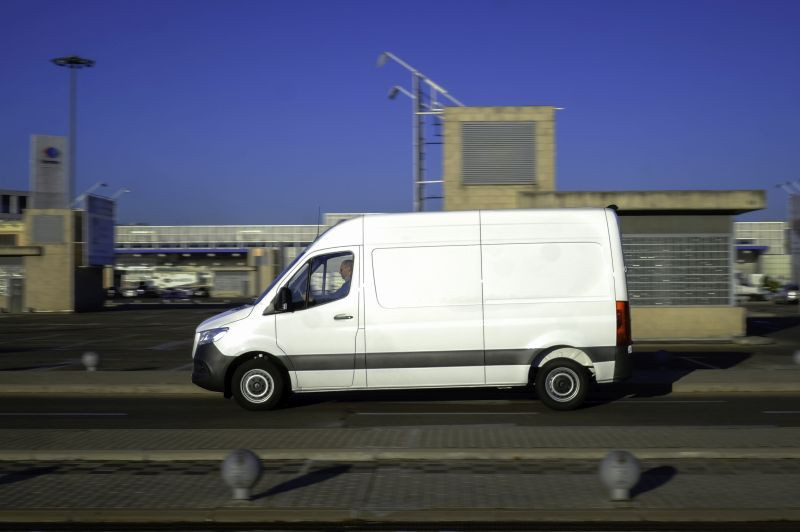 MADRID.17-10-18. MERCEDES SPRINTER. FOTO: JOSE RAMON LADRA