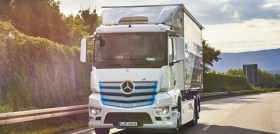 Daimler Trucks & Buses und CATL vereinbaren globale Belieferung von Batteriemodulen für elektrische LkwDaimler Trucks & Buses and CATL enter global battery cell modules supply agreement for e