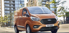 Ford_Transit_2017