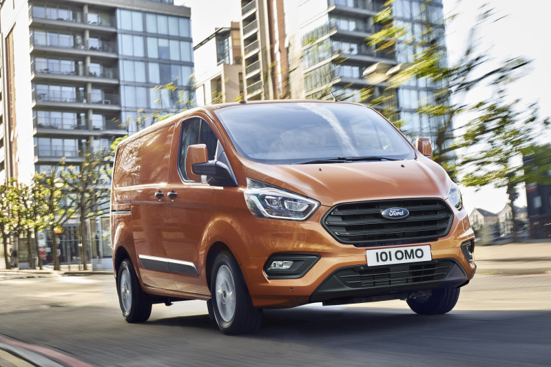 Ford_Transit_2017
