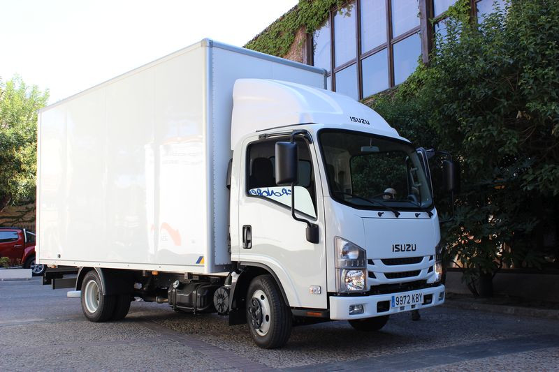 Isuzu_M21