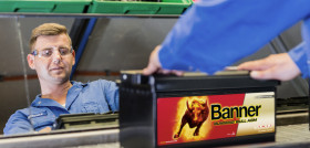 Photo1 Abb.1 Produktion Banner Batterien