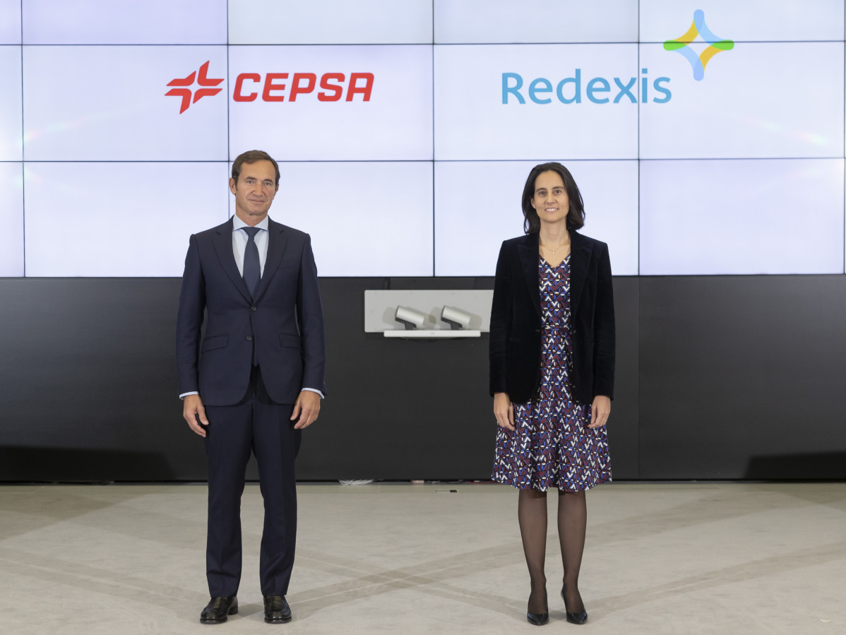 Primera red global energía fotovoltaica en EESS Firma acuerdo Cepsa y Redexis 2