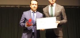 Ángel R