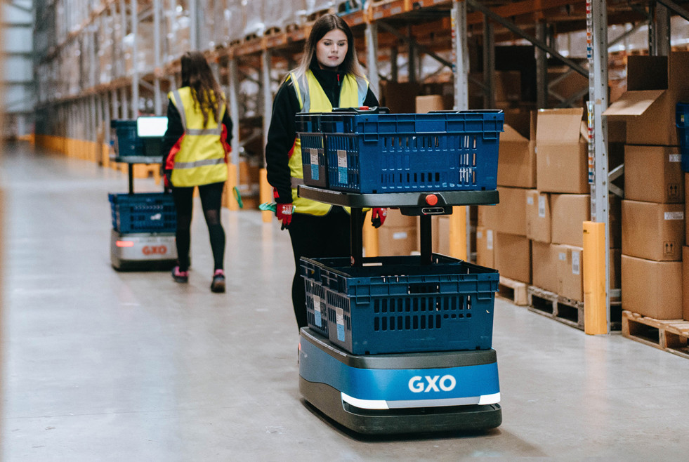 GXO firma un acuerdo global con 6 River Systems para ampliar el número de robots colaborativos