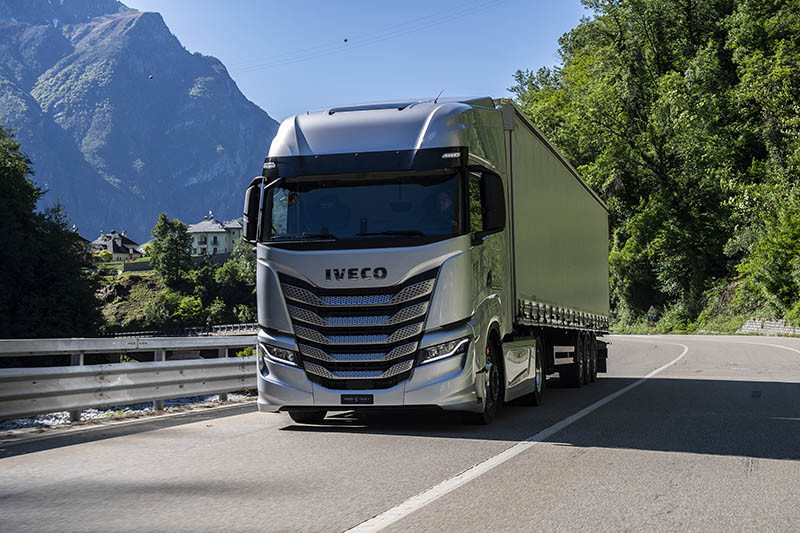 IVECO S WAY  ADAS (3)