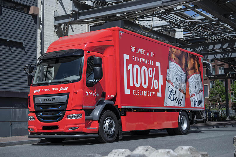 DAF starts delivery of fully electric LF Electric 02