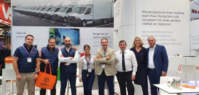 Parte de la representación de Liderkit en la IAA