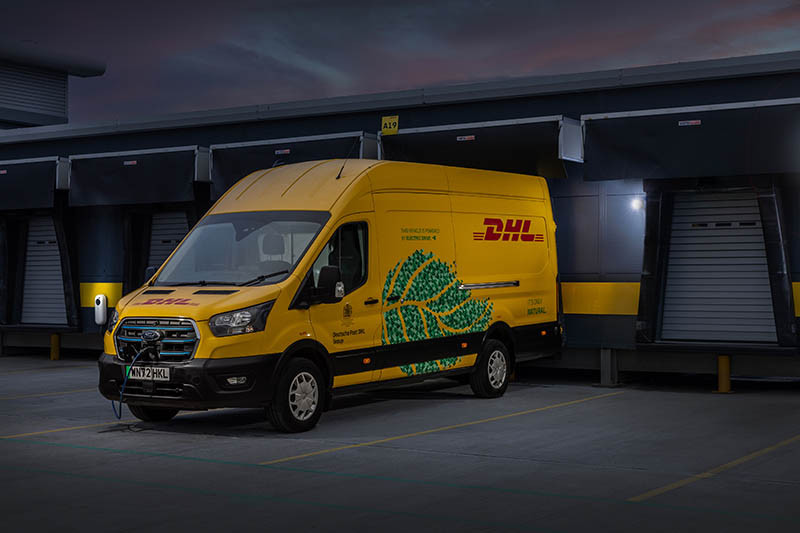 DHLExpress Ford E Transit 01