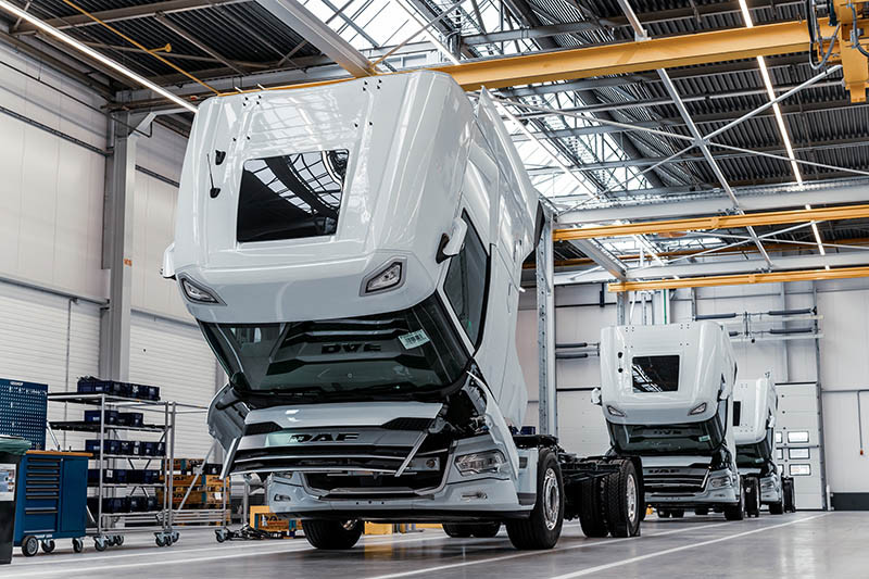 DAF starts assembly factory for electric trucks 02