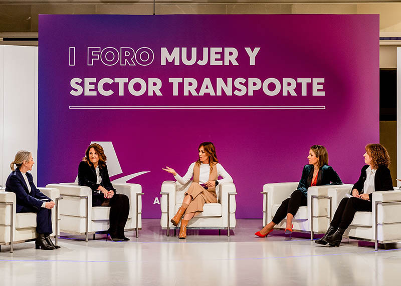 Mesa 1 Actualidad de la mujer en el sector transporte