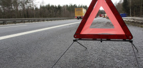 Warning triangle 1412348 1920