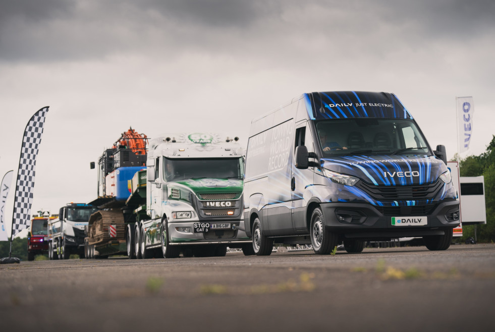 Iveco e Daily Tow World Record Luc Lacey 0179(1)