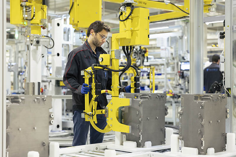 SymbioinauguratesitsfirstgigafactorySymphonHyEuropeslargestintegratedsiteproducinghydrogenfuelcells (3)