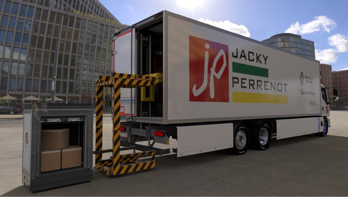 Jacky Perrenot x Renault Trucks 05