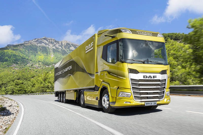 DAF introduces Efficiency Champions 01