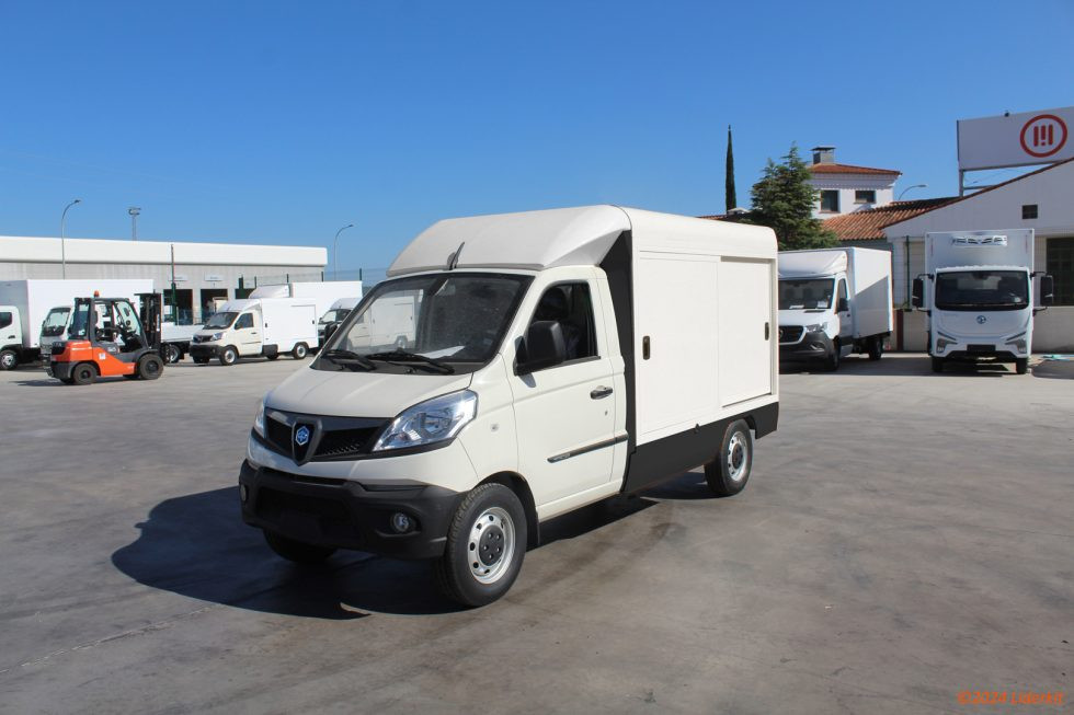 01 Piaggio 980x653