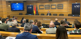 El presidente de UNO, Francisco Aranda, durante la inauguración de la jornada IA y Robótica en el sector logístico claves para impulsar el matching entre tecnología y pe (1)
