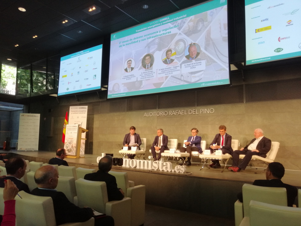 0014 mesa redonda IMG 20240621 121859