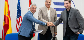 Pedro Silva, CEO de BeGas, Gary Winemaster, CEO de Nexio, y Horace Mast, COO y CTO de Nexio.