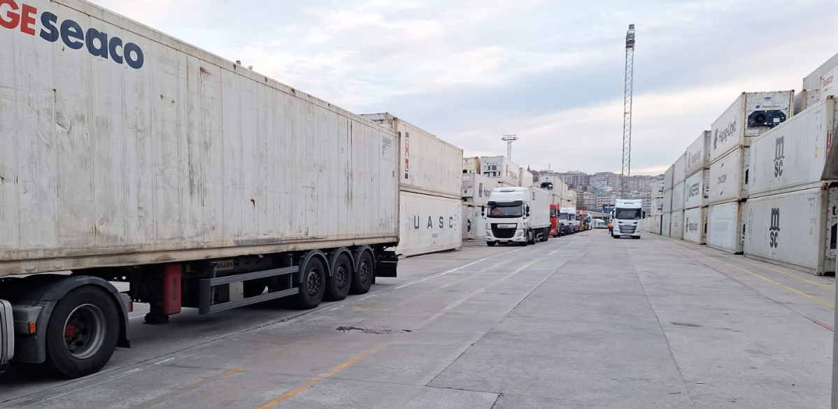 241125 Alarma transporte de contedores de Vigo   foto 3b