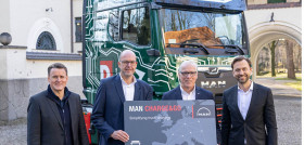 1920 20241205 manduvenbecketruckubergabe 6