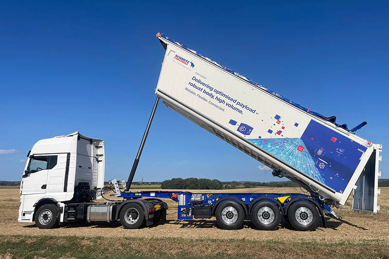 2025 108 Schmitz Cargobull debuta en Agroexpo 2025 con lo u00faltimo en tecnologia para el transporte agricola