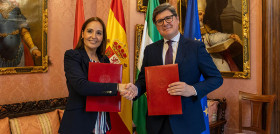 Firma del acuerdo DUM entre el Ayuntamiento de Sevilla y AECOC (1)
