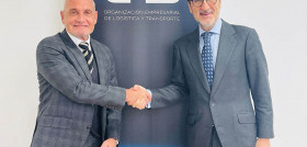 El presidente de UNO Logística, Francisco Aranda, junto al director general de Linde Material Handling Ibérica, Jaime Gener.