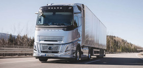 Volvo truck premio green truck 3