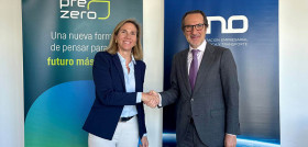 El presidente de UNO, Francisco Aranda, junto a la directora comercial de PreZero España, Alicia Cámara.