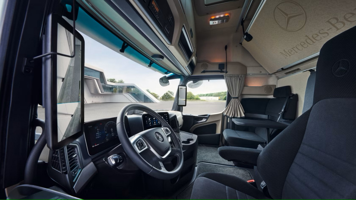 MB Actros L