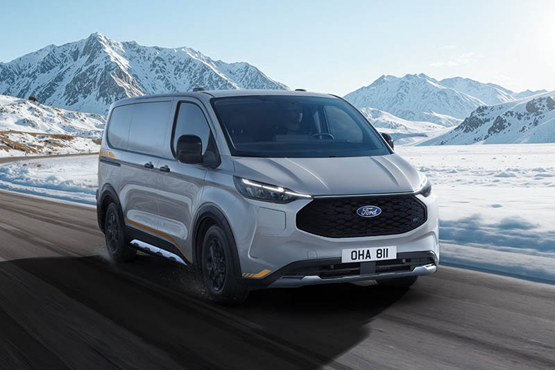 E Transit Custom Trail AWD 1 300dpi