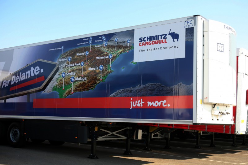 Schmitz Cargobull fue la marca que más lonas y semilonas matriculó al dar de alta 258 unidades.