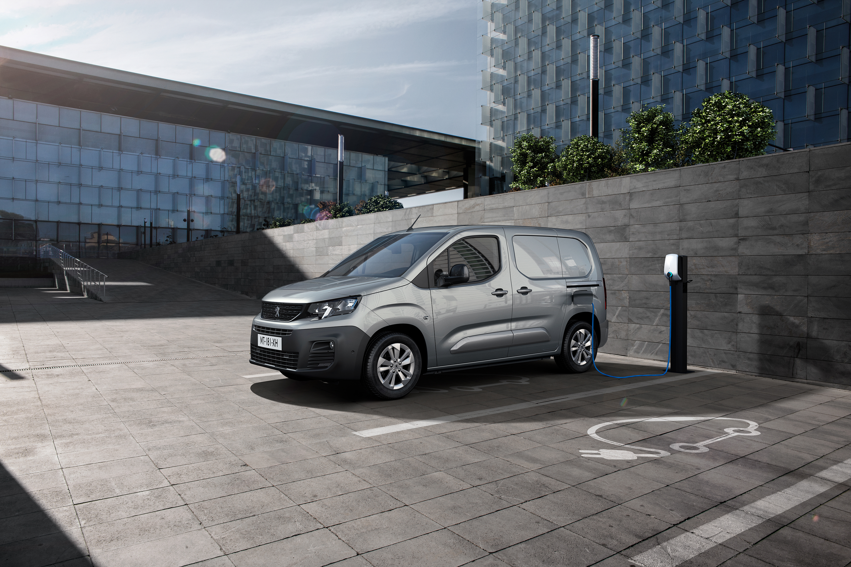 El nuevo e-Partner completa la gama de comerciales eléctricos de Peugeot