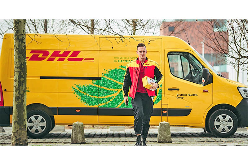 Sada Transitorio salario Renault Trucks entrega 4 Master Z.E. 100% eléctricos a DHL Parcel