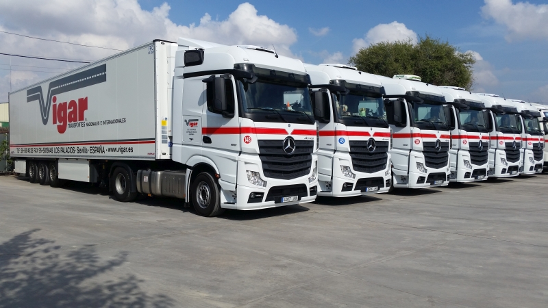 La flota de Transportes Vigar está integrada por 72 vehículos, 15 de los cuales llevan el logo de Mercedes-Benz.