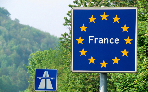 Durante 30 días, Francia dejará de ser un lugar de libre circulación para los ciudadanos europeos.