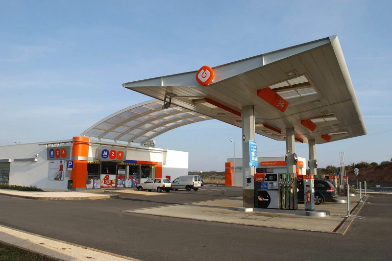 Actualmente, el gasóleo vendido en Portugal es ligeramente más barato que el español.